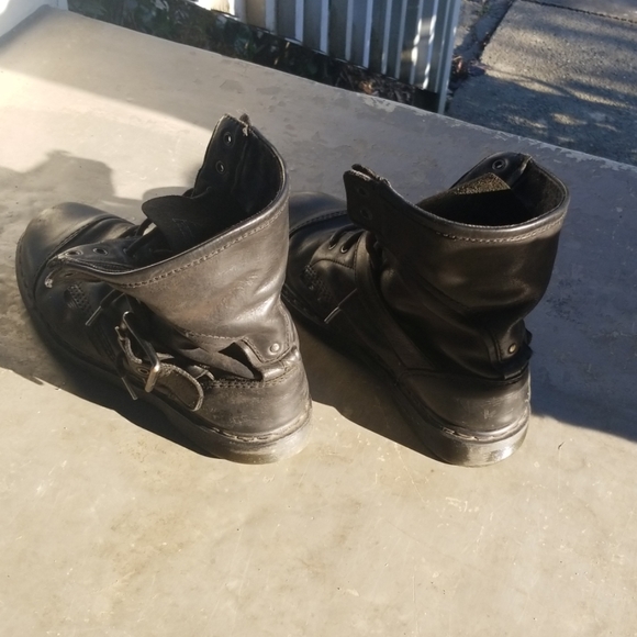 Dr. Martin's - Picture 3 of 4